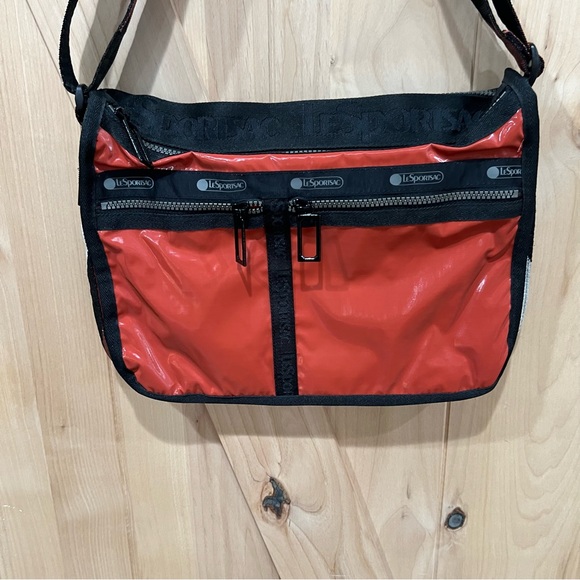 Lesportsac Deluxe Everyday Bag Messenger Bag Aztec Burnt Orange - Picture 3 of 16